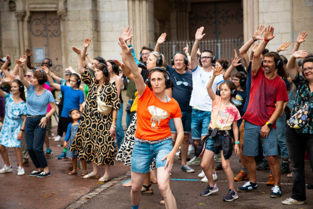 HIT HIP POP CLASSIC PARADE